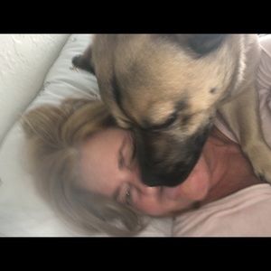 Meet your Posher, Cari